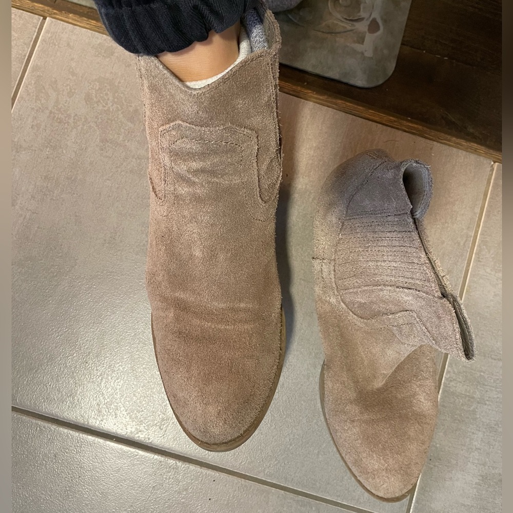 Neutral tan suede booties